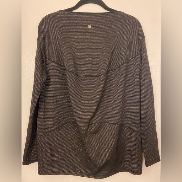 Lululemon Back In Action Long Sleeve Striped Gold Shine Size XS/S - Picture 6 of 8